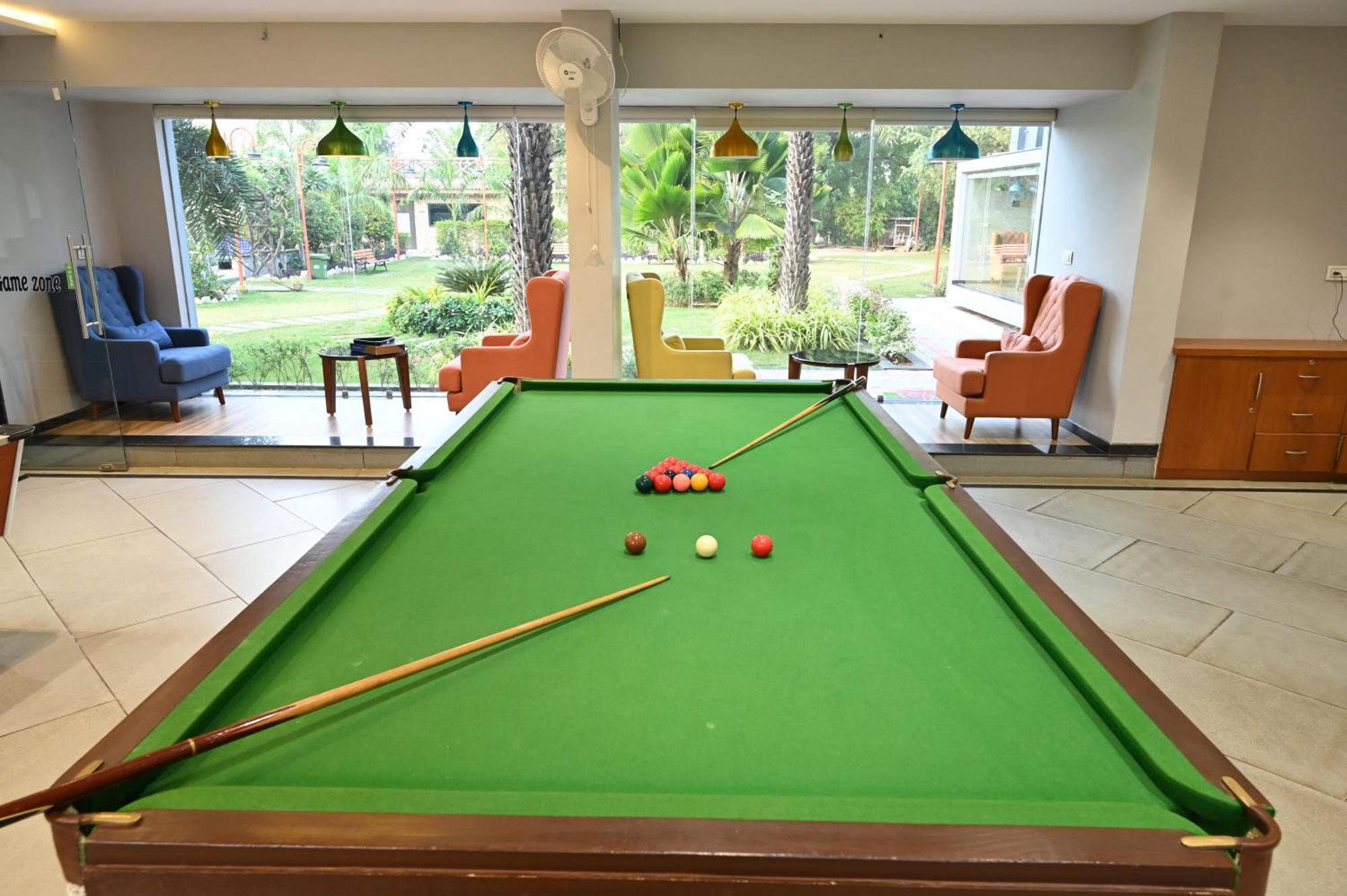 Krishna Riverside Resort Vasad Exterior foto